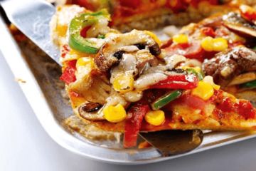 Ham and vegetable egg pizza